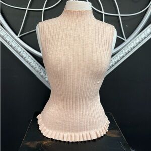 Stretch ribbed tank